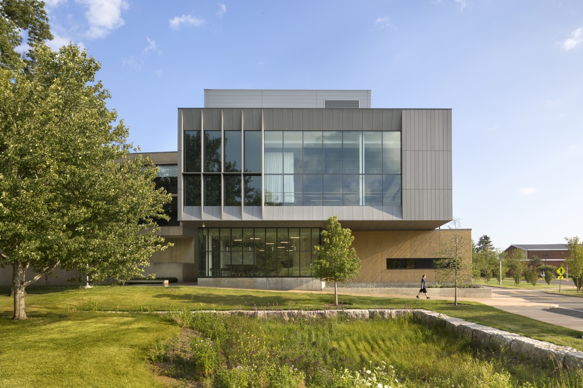 16 women architects changing