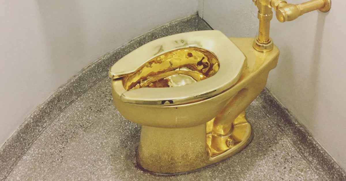 Guggenheim Offers Gold Toilet to White House—and the 9 Other Biggest News Stories This Week Artsy
