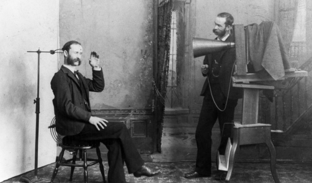 9 Analog Photography Techniques You Need to Know